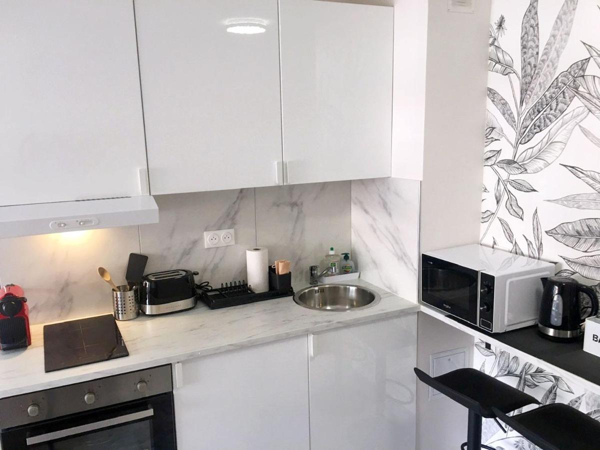 Beachfront On Promenade Des Apartment Nizza